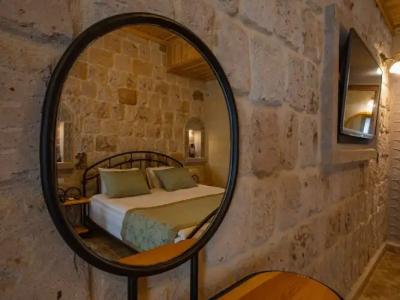 Luxury Cratus Stone Palace - 24