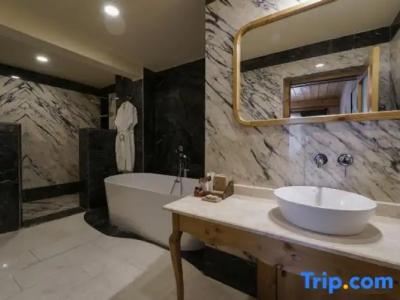 Luxury Cratus Stone Palace - 124