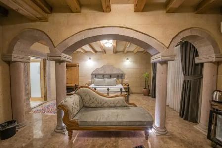 Luxury Cratus Stone Palace - 43