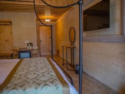 Luxury Cratus Stone Palace - 67