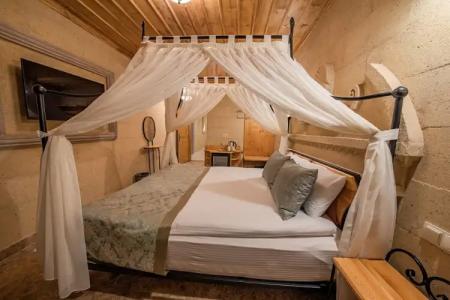 Luxury Cratus Stone Palace - 76