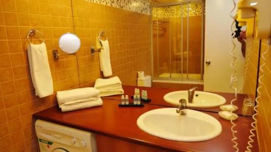TALEN OTEL - 100