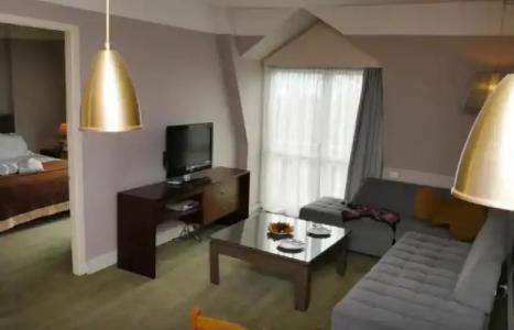 TALEN OTEL - 103