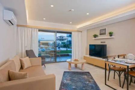 A Suite Side - 94