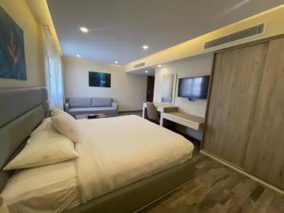 Ocean Blue Studios - 82