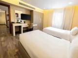 Luxury Suite