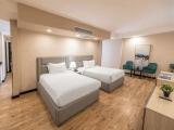 2 Bedrooms Luxury Suite with pool view