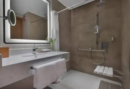 DoubleTree by Hilton Sharjah Waterfront And Residences - 114