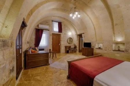 Solem Cave Suites - 33