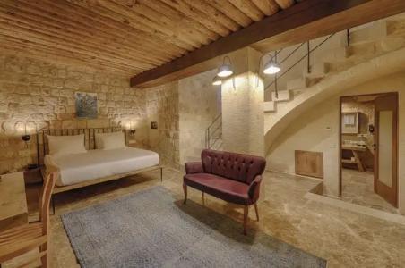 Solem Cave Suites - 3