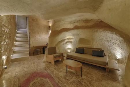 Solem Cave Suites - 16