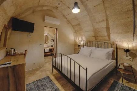 Solem Cave Suites - 12