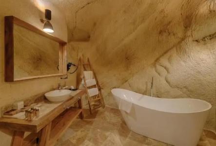 Solem Cave Suites - 23