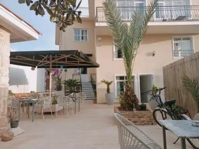 House of Good Things - 106