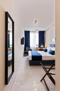 Trendy by Athens Primes - 42