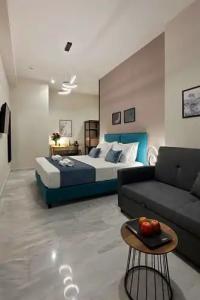 Trendy by Athens Primes - 67