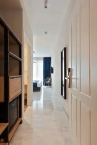 Trendy by Athens Primes - 59