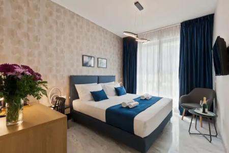 Trendy by Athens Primes - 49