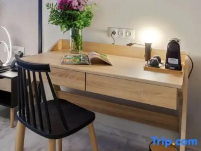 Trendy by Athens Primes - 130