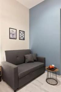 Trendy by Athens Primes - 75