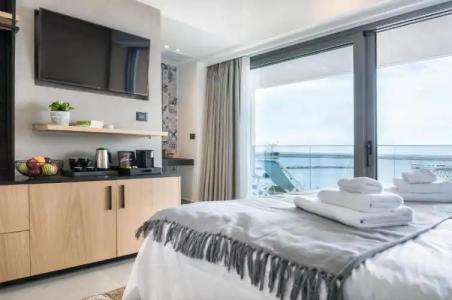 SAVUS Boutique - 113