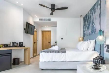 SAVUS Boutique - 105