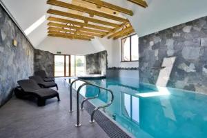 Hotel Malinowy Potok -Basen Animacje dla dzieci