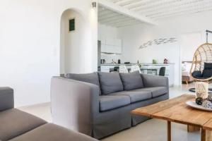 Villa Ortus White Cycladic Lux with Private Pool 3bed & 3bath!, Mykonos