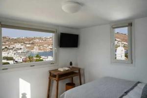Villa Mykonos Heaven - Sea View & Outdoor Hot Tub, Mykonos