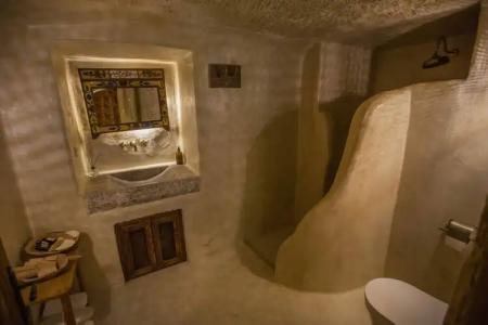 Doda Artisanal Cave - 37