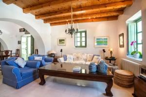 Villa Fortuna * Villa Fortuna - Unique pool villa, Naousa