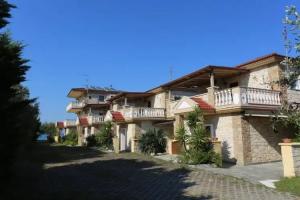 Villa Argo 2 - Beachfront, Big gardens, Location!, Pefkohori
