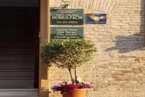 Domus Pacis Santa Chiara casa per ferie, Loreto