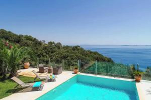 Adriana Sea View Villa, Ypsos