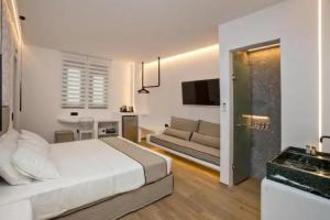 Levantes Luxury Suites II, Tinos Town