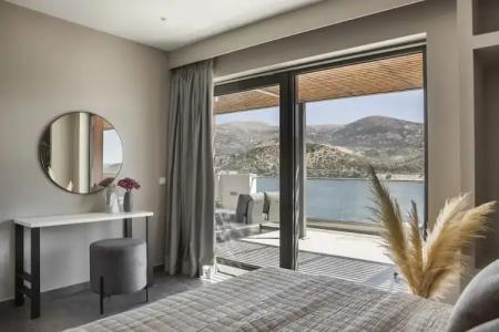 The Twelve Suites Collection - 95