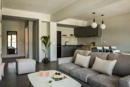 The Twelve Suites Collection - 93