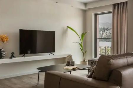 The Twelve Suites Collection - 122