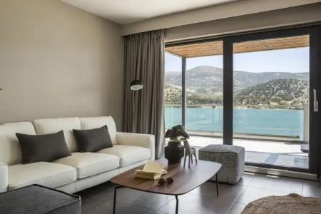 The Twelve Suites Collection - 103