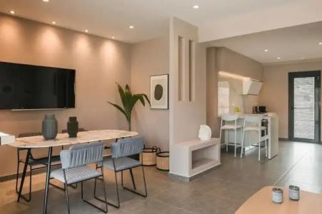 The Twelve Suites Collection - 110