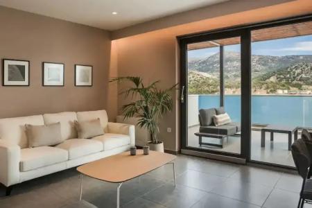 The Twelve Suites Collection - 104