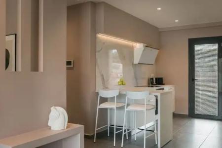 The Twelve Suites Collection - 101