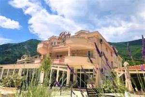 Montebay Perla Hotel, Prcanj