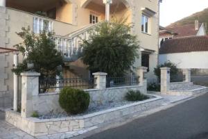 Kairos Rooms, Tivat