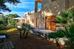Whole Modern Villa With Pool And Near The Sea, Altavilla Milicia