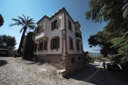 Cunda Tas Konak Otel - 4