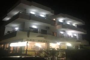 N Ho Hotel, Ksamil