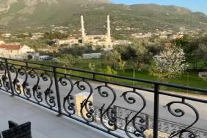 Stari Villa, Bar