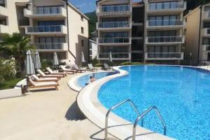 Blue Horizon Lux Apartment with Pool, Sveti Stefan