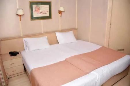 ship queen ISIS at minya - 15